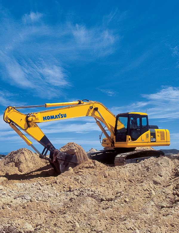 Komatsu PC220-7 в действии